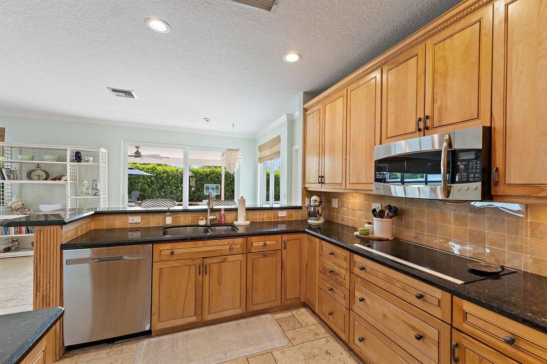 Kitchen 5