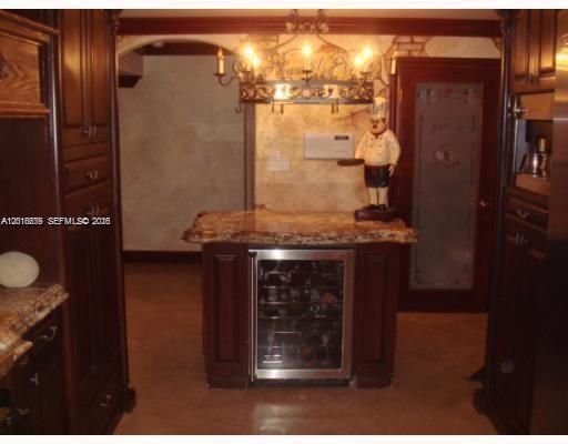 En Renta: $9,000 (5 camas, 3 baños, 3727 Pies cuadrados)
