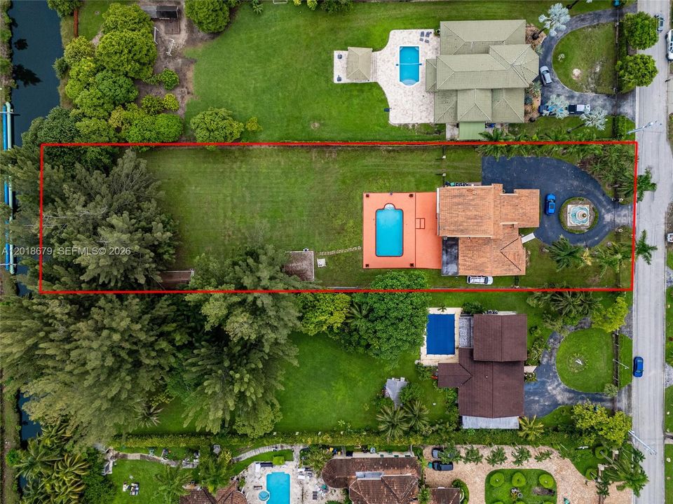 For Rent: $8,500 (5 beds, 3 baths, 3727 Square Feet)