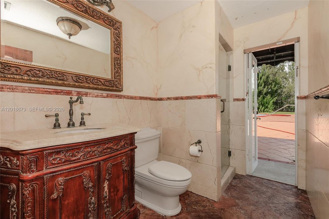 For Rent: $8,500 (5 beds, 3 baths, 3727 Square Feet)