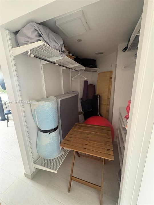 Activo con contrato: $3,200 (2 camas, 2 baños, 1302 Pies cuadrados)