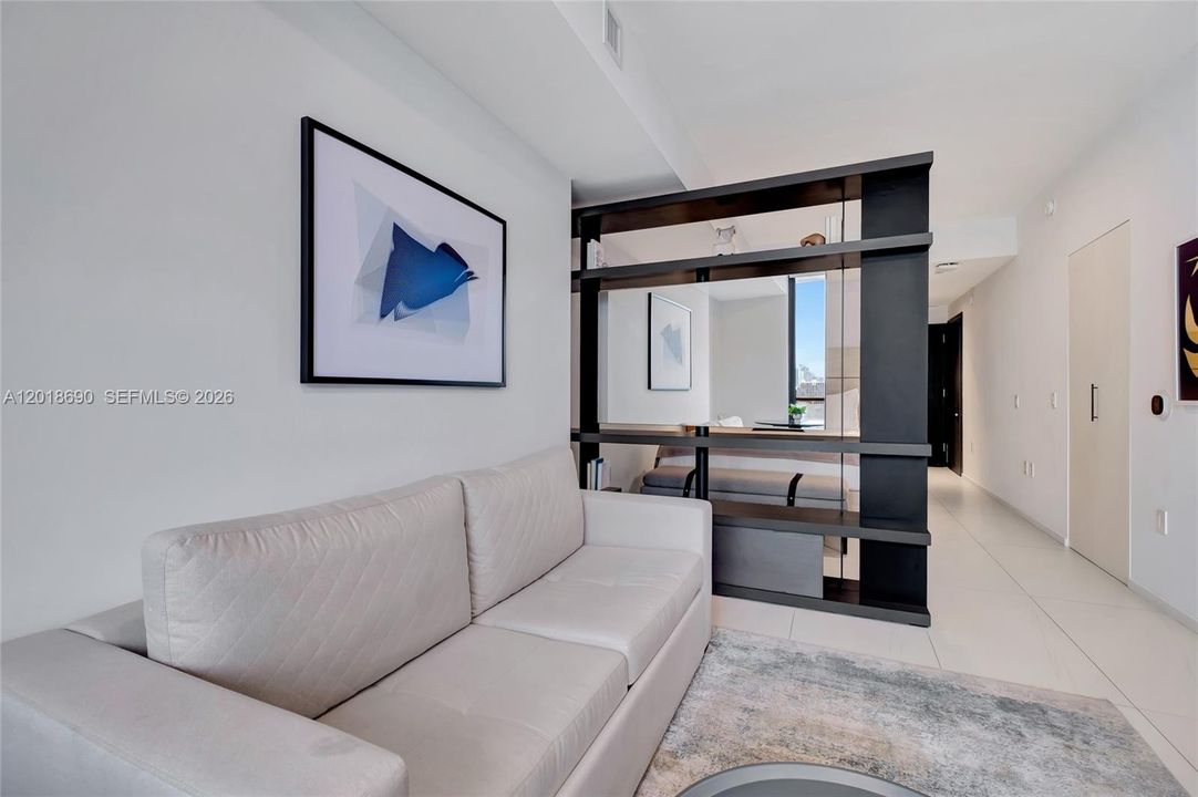 For Sale: $795,000 (1 beds, 1 baths, 442 Square Feet)