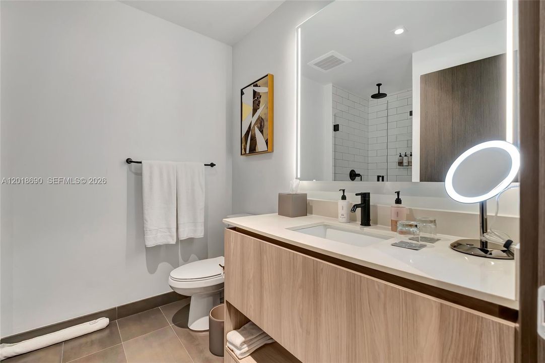 For Sale: $795,000 (1 beds, 1 baths, 442 Square Feet)