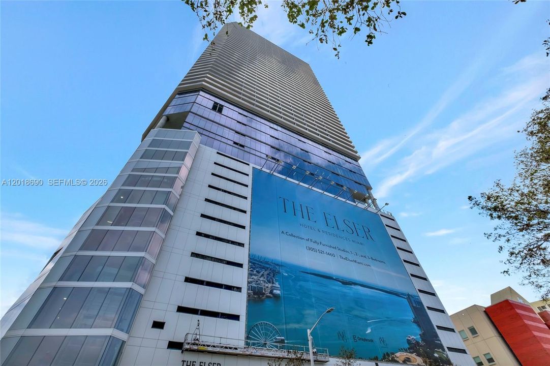 For Sale: $795,000 (1 beds, 1 baths, 442 Square Feet)