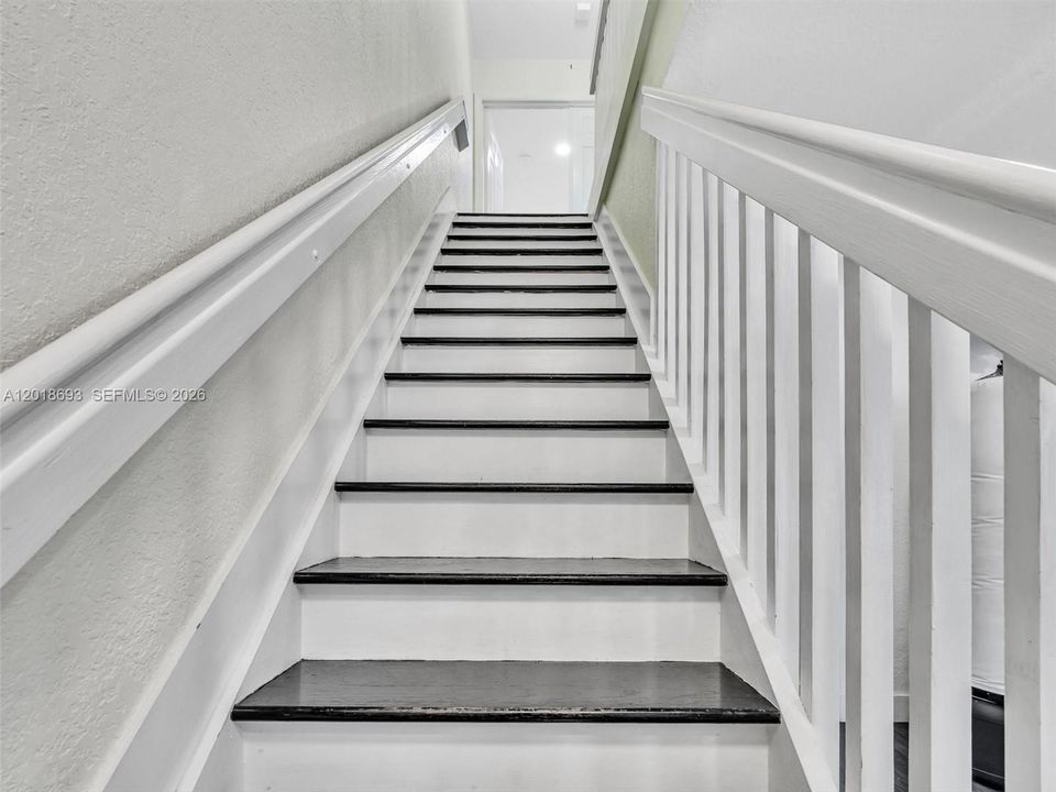 На продажу: $449,000 (3 спален, 2 ванн, 1420 Квадратных фут)