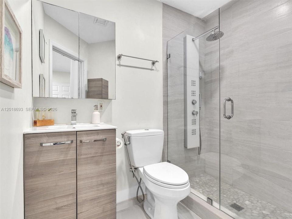 На продажу: $449,000 (3 спален, 2 ванн, 1420 Квадратных фут)