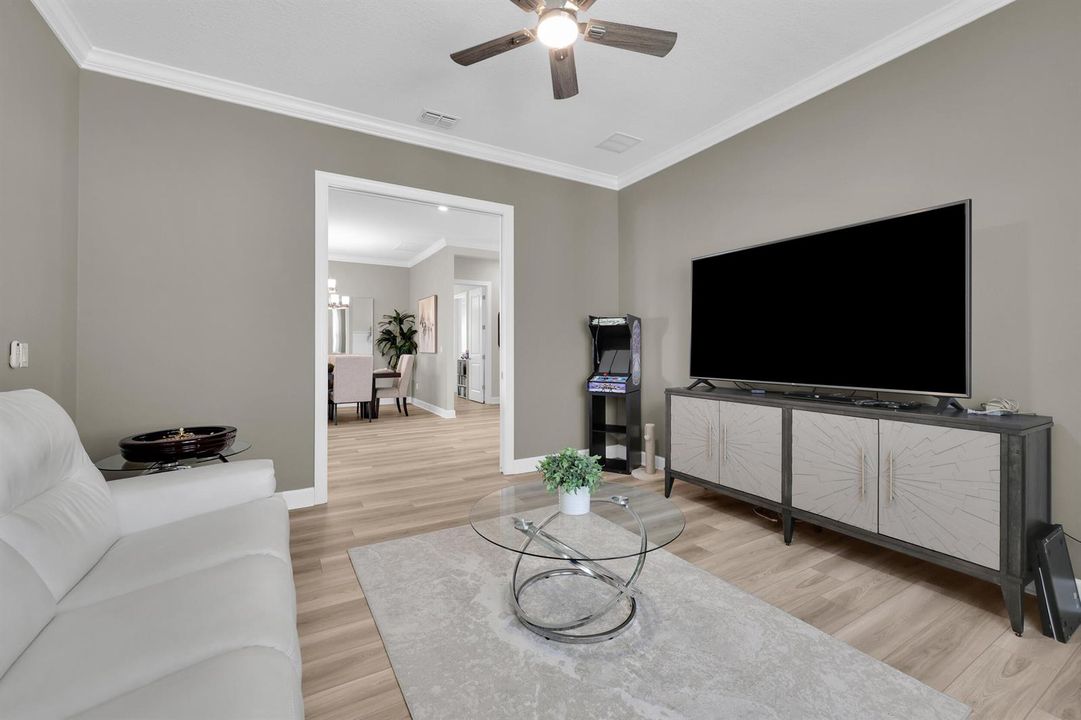 Flex Room