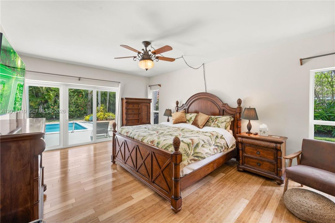 En Venta: $1,189,000 (4 camas, 2 baños, 2344 Pies cuadrados)