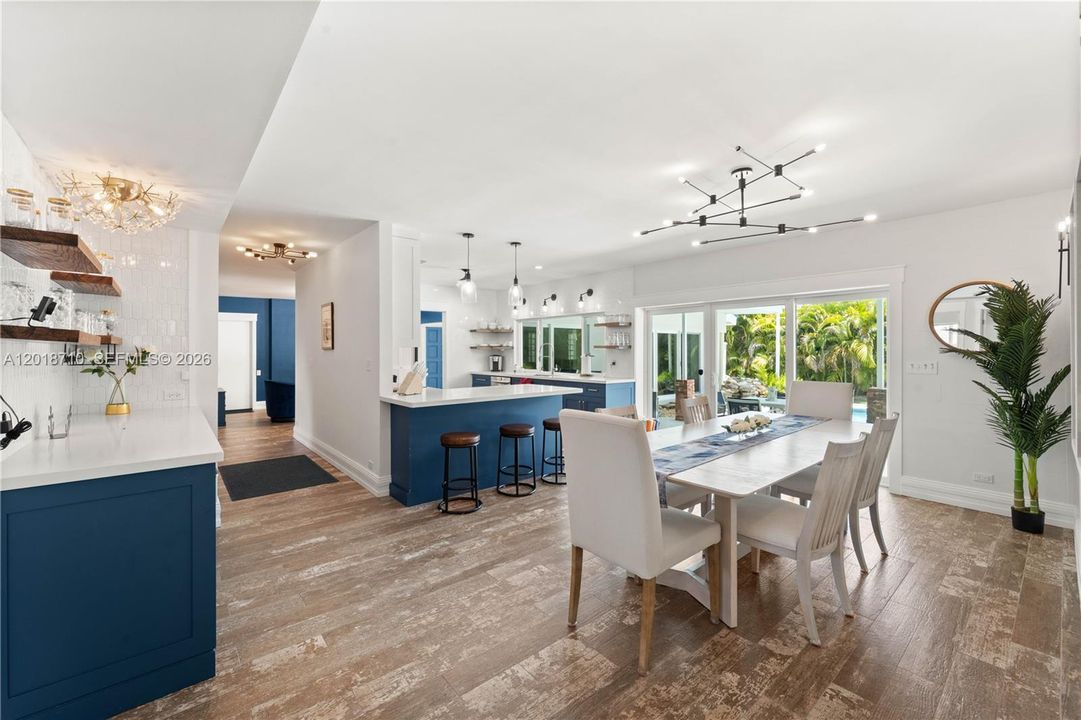 En Venta: $1,189,000 (4 camas, 2 baños, 2344 Pies cuadrados)