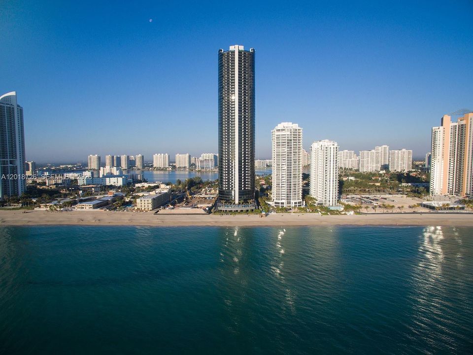 For Sale: $8,500,000 (4 beds, 4 baths, 4154 Square Feet)