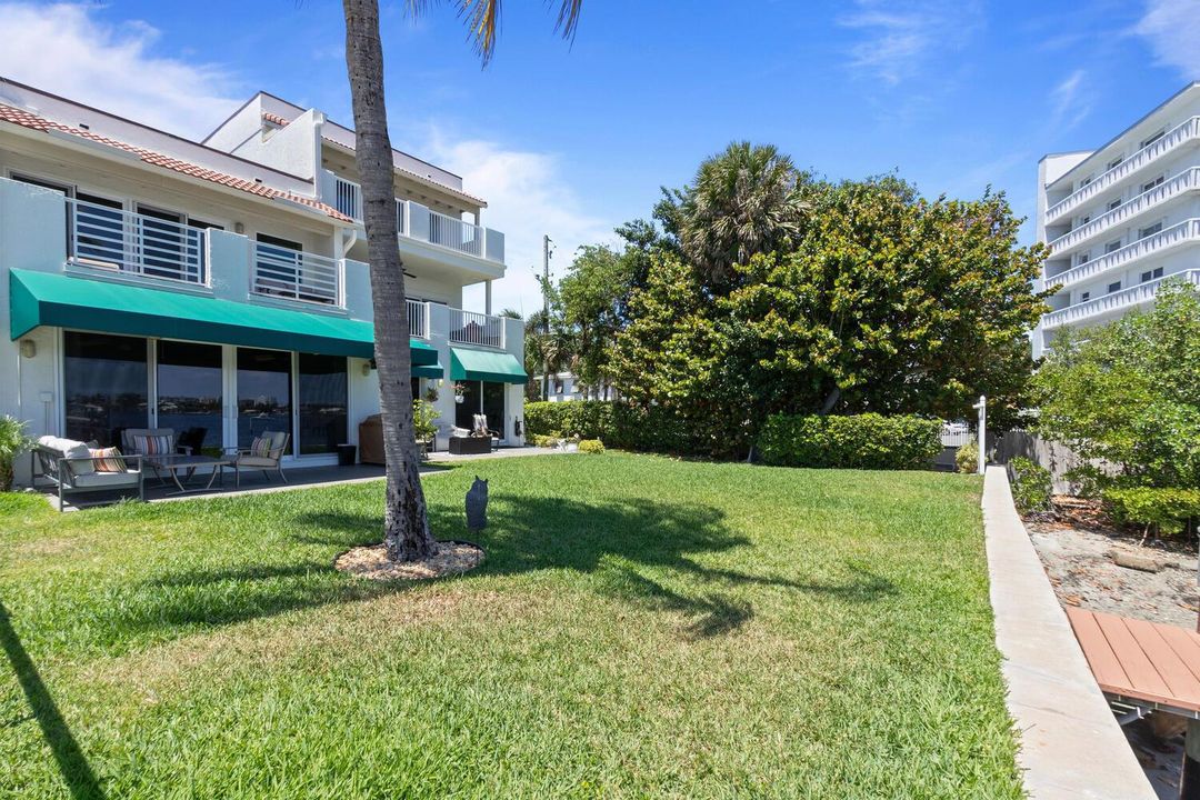 316 N Lake Dr Lantana FL 33462-large-036