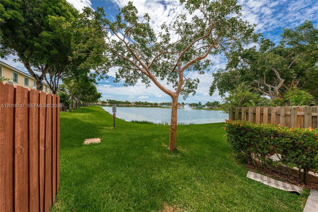 En Venta: $314,990 (3 camas, 2 baños, 1302 Pies cuadrados)