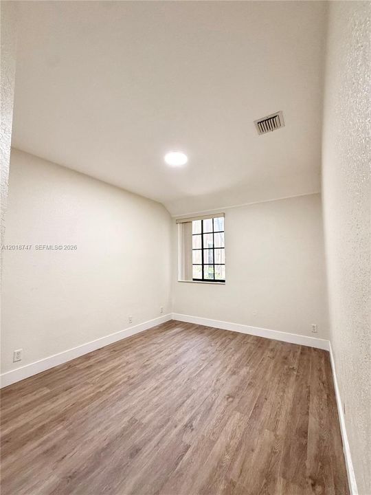 BEDROOM 3 (has closet)