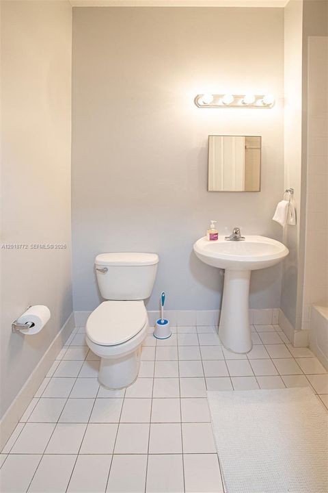 For Rent: $2,500 (2 beds, 2 baths, 1551 Square Feet)