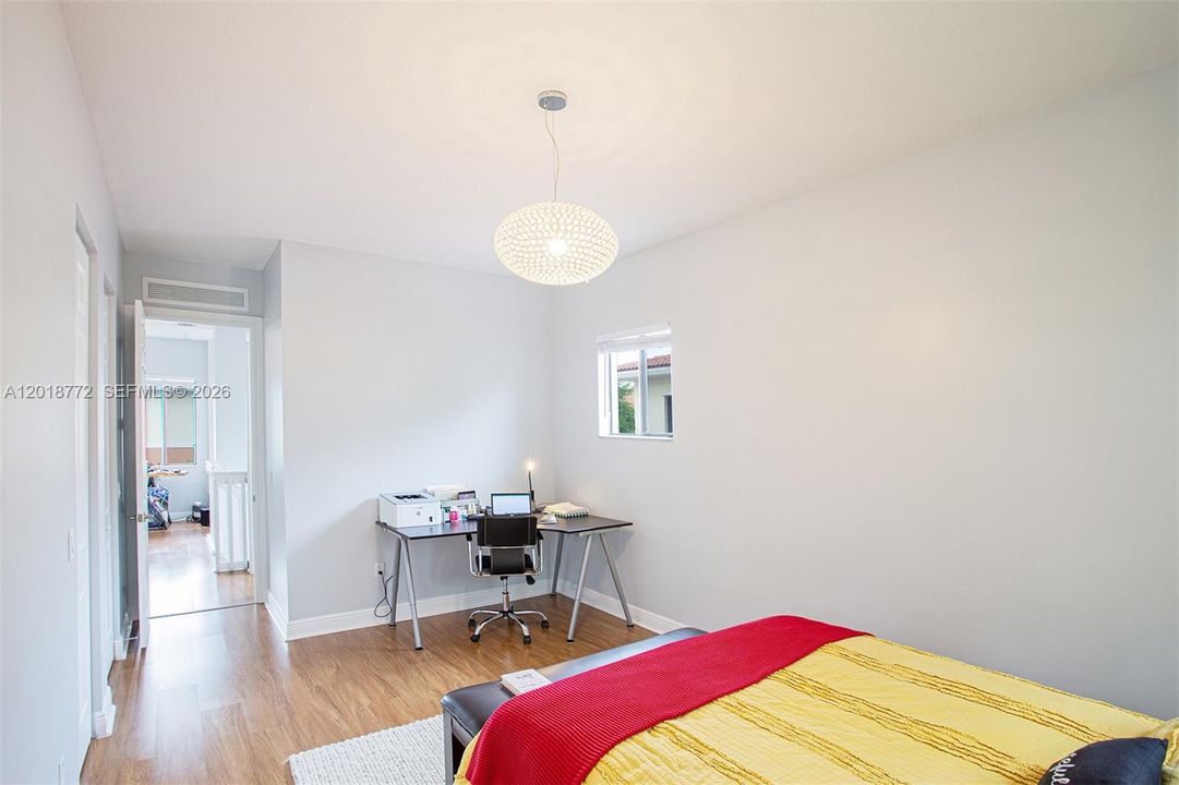For Rent: $2,500 (2 beds, 2 baths, 1551 Square Feet)