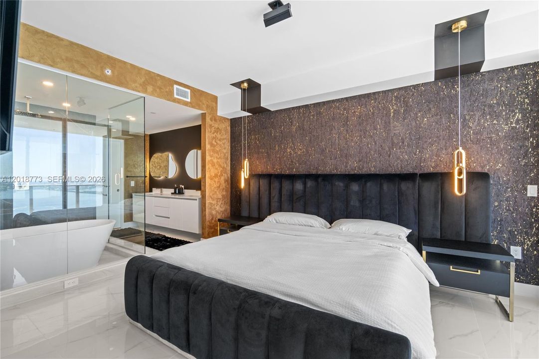 В аренду: $12,000 (2 спален, 3 ванн, 1306 Квадратных фут)