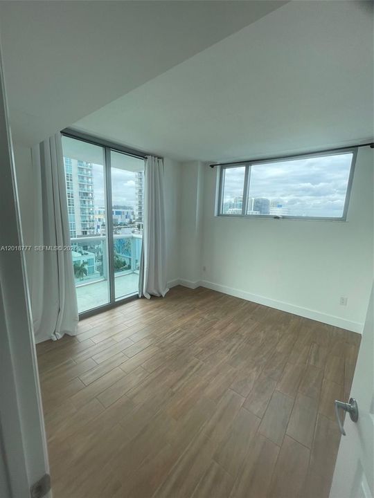 Activo con contrato: $2,600 (1 camas, 1 baños, 693 Pies cuadrados)