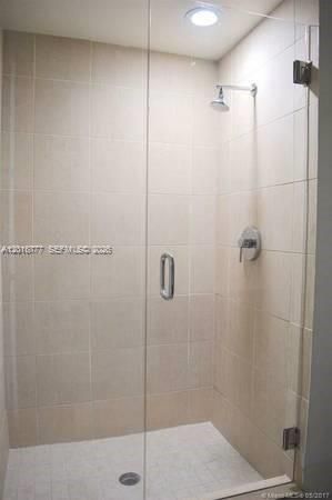 Activo con contrato: $2,600 (1 camas, 1 baños, 693 Pies cuadrados)
