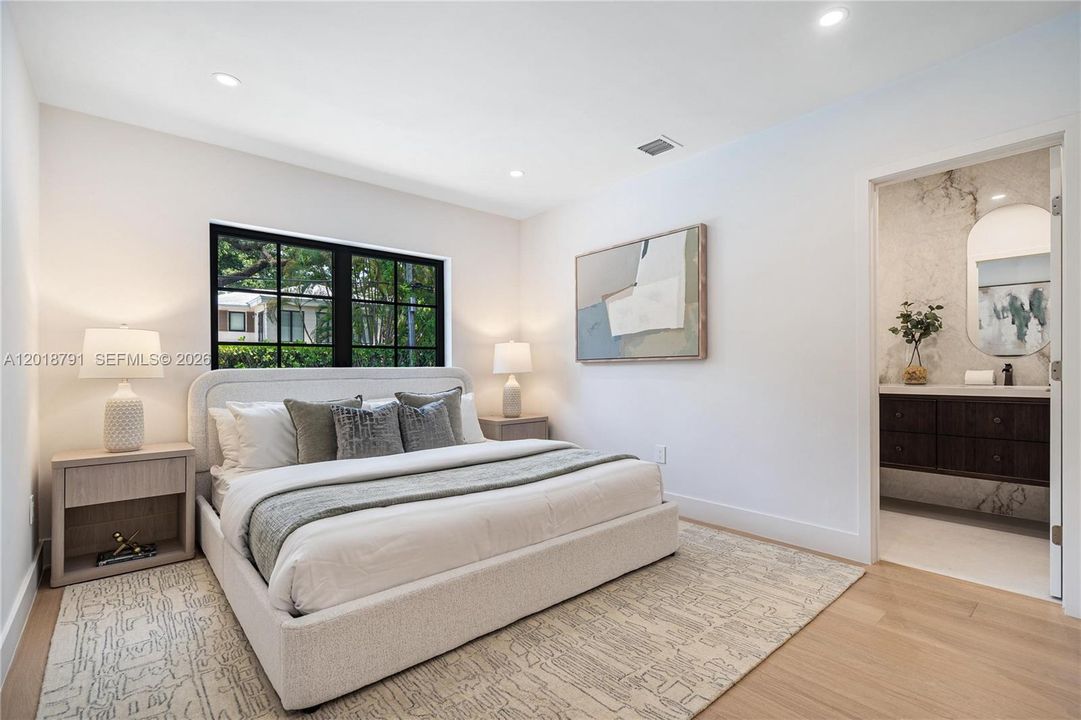 For Sale: $2,900,000 (3 beds, 4 baths, 2163 Square Feet)