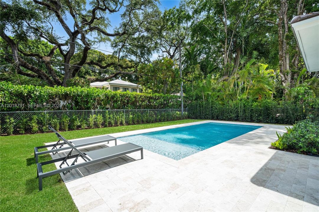 For Sale: $2,900,000 (3 beds, 4 baths, 2163 Square Feet)
