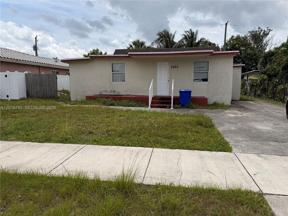 For Sale: $195,000 (3 beds, 2 baths, 1188 Square Feet)