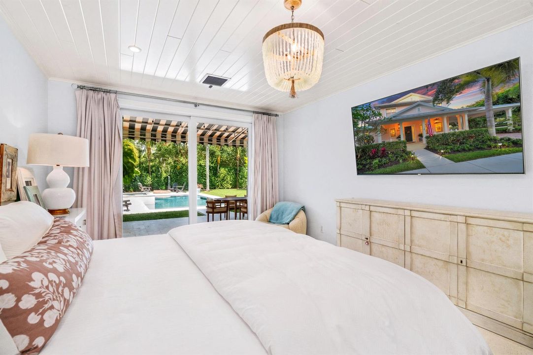 Master Bedroom - TV Replacement