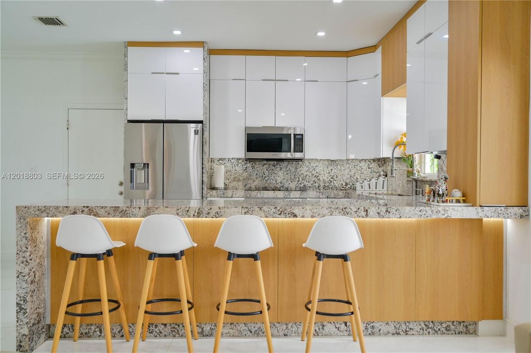 В аренду: $12,500 (4 спален, 3 ванн, 3016 Квадратных фут)
