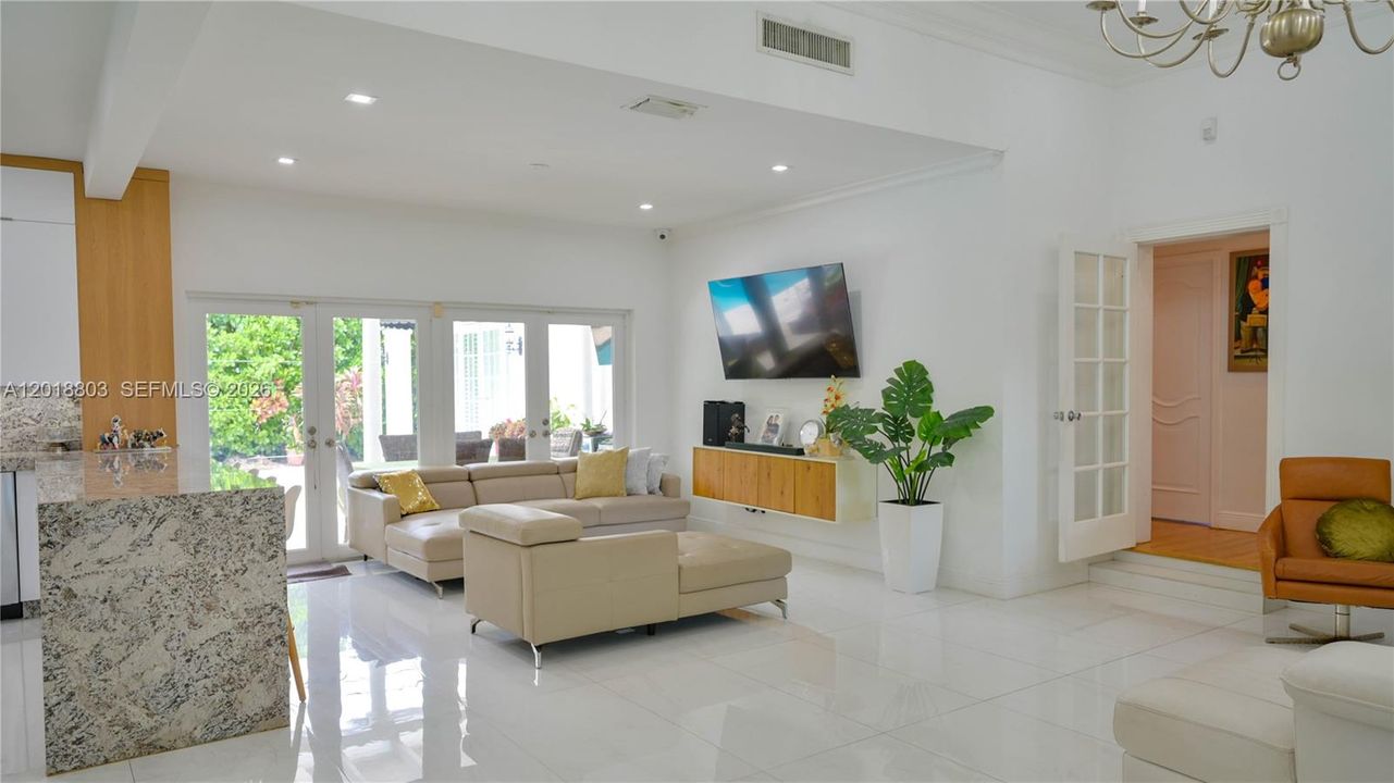 В аренду: $12,500 (4 спален, 3 ванн, 3016 Квадратных фут)
