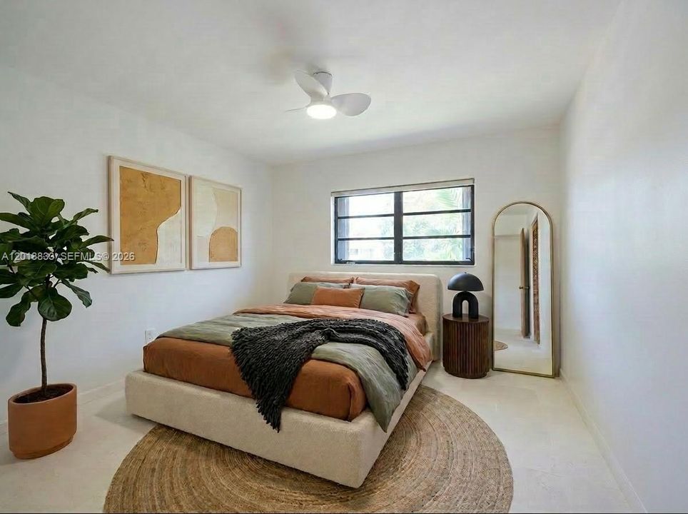 Activo con contrato: $899,000 (4 camas, 2 baños, 2481 Pies cuadrados)
