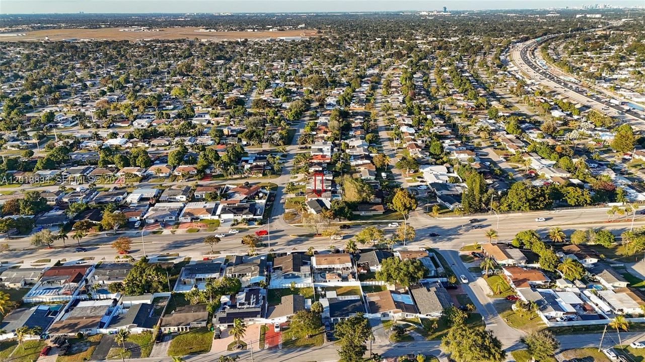 Недавно продано: $620,000 (5 спален, 4 ванн, 1688 Квадратных фут)