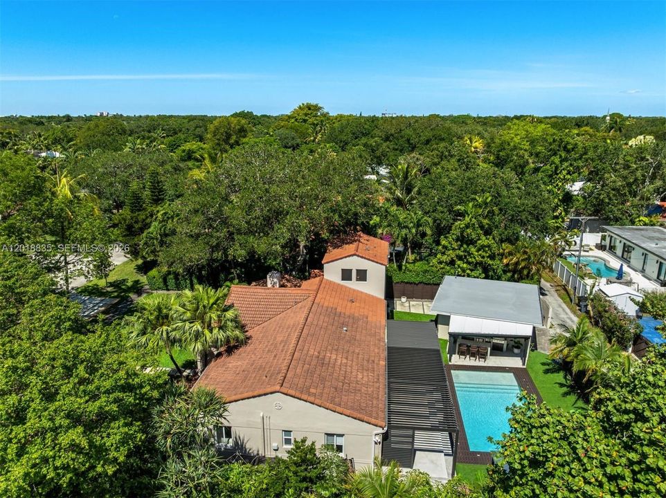 For Sale: $2,600,000 (5 beds, 5 baths, 2798 Square Feet)