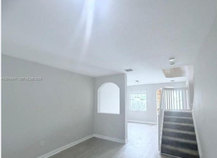 En Renta: $3,200 (3 camas, 2 baños, 1650 Pies cuadrados)