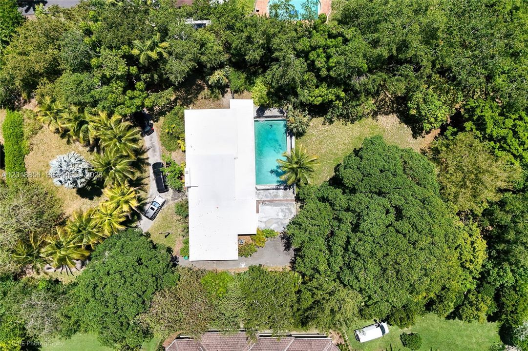 Active With Contract: $2,350,000 (3 beds, 3 baths, 1921 Square Feet)