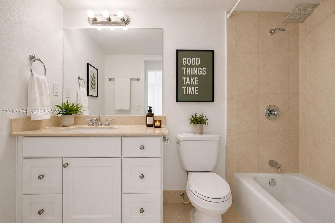 For Rent: $1,800 (1 beds, 1 baths, 760 Square Feet)