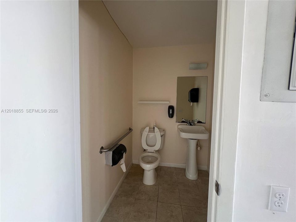 For Rent: $6,900 (0 beds, 0 baths, 0 Square Feet)