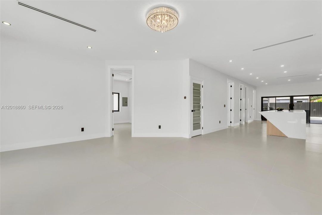 Active With Contract: $950,000 (4 beds, 3 baths, 1857 Square Feet)