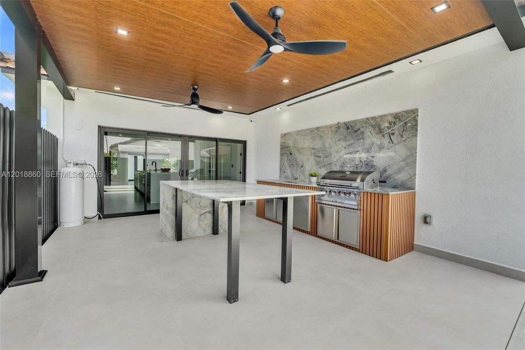 Active With Contract: $950,000 (4 beds, 3 baths, 1857 Square Feet)
