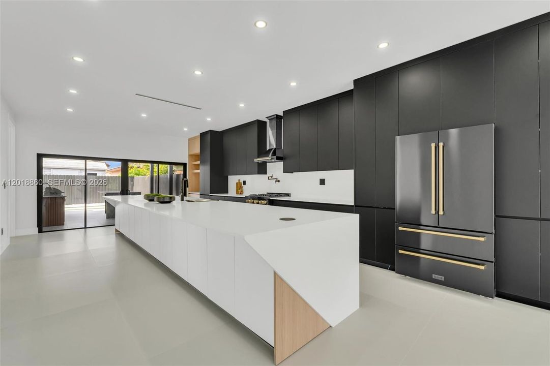 Active With Contract: $950,000 (4 beds, 3 baths, 1857 Square Feet)