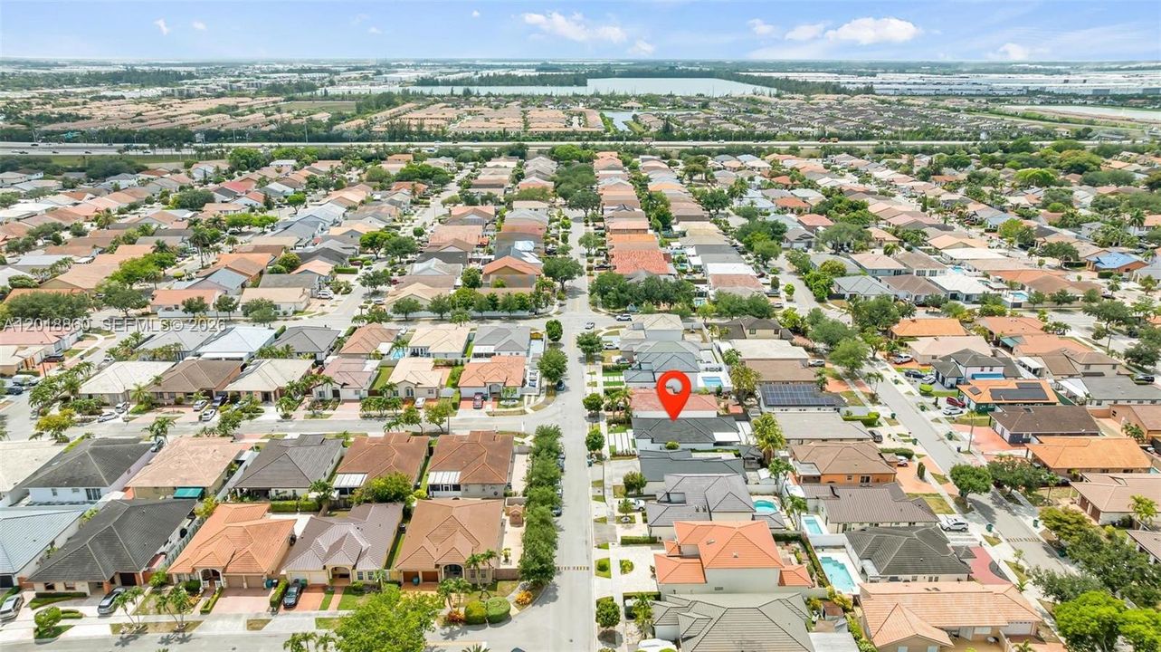 Active With Contract: $950,000 (4 beds, 3 baths, 1857 Square Feet)