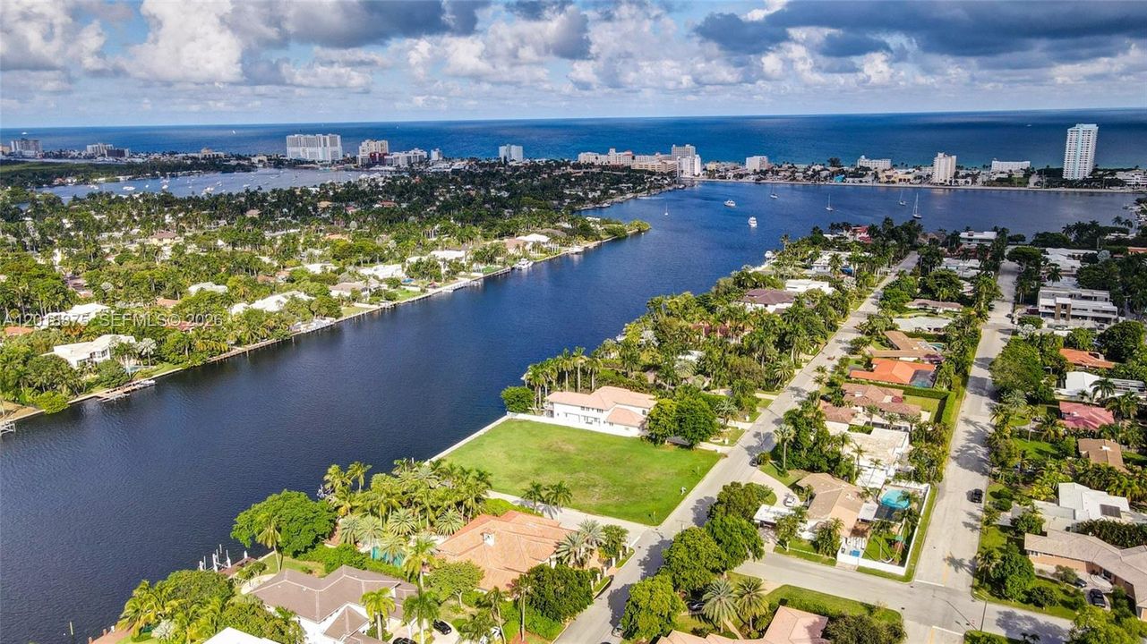 待售: $4,250,000 (0.40 acres)