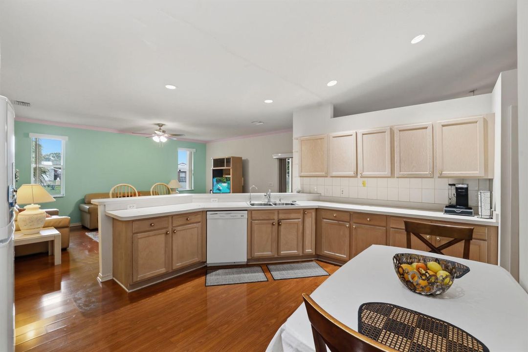 Open Kitchen