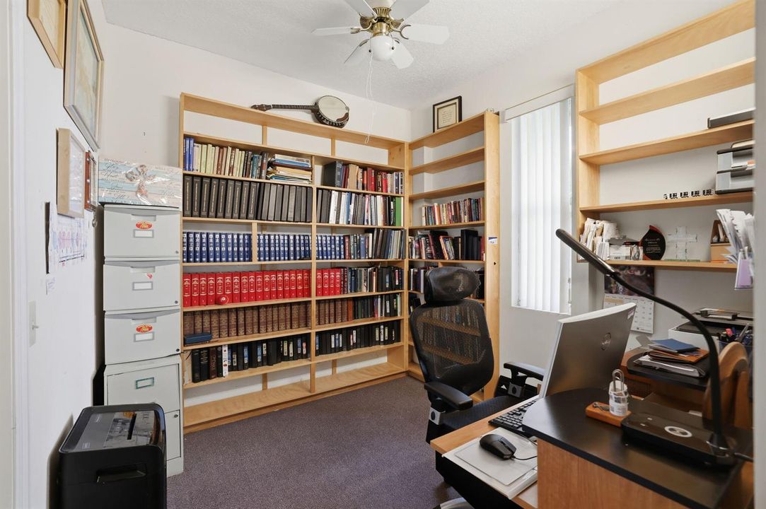 Office/Flex Room