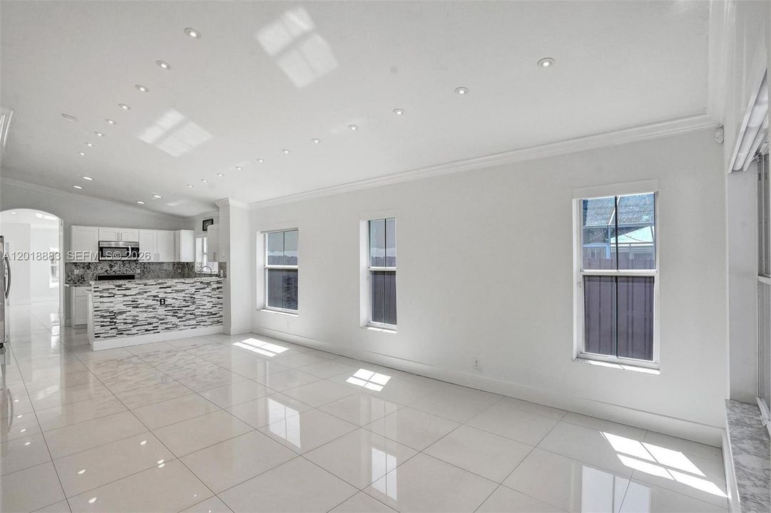 For Sale: $630,000 (4 beds, 2 baths, 1667 Square Feet)
