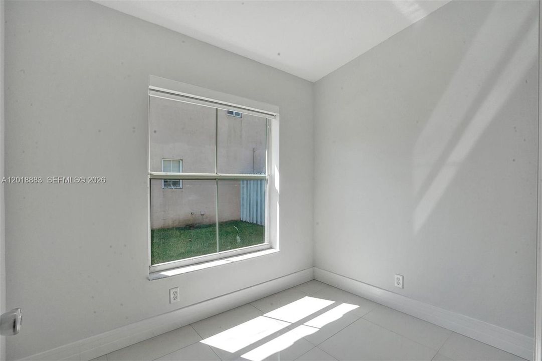 For Sale: $630,000 (4 beds, 2 baths, 1667 Square Feet)