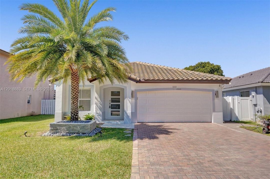 For Sale: $630,000 (4 beds, 2 baths, 1667 Square Feet)