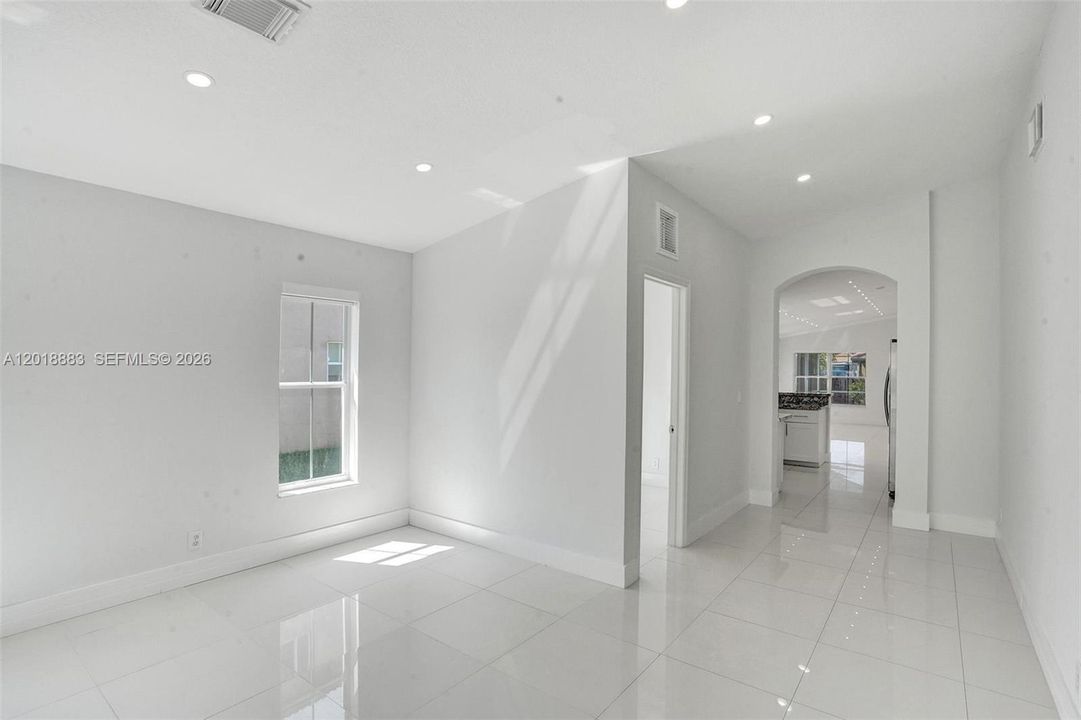 For Sale: $630,000 (4 beds, 2 baths, 1667 Square Feet)