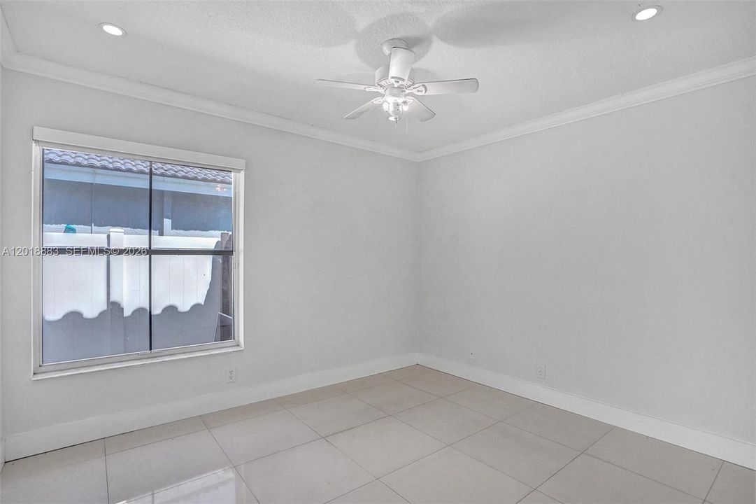 For Sale: $630,000 (4 beds, 2 baths, 1667 Square Feet)