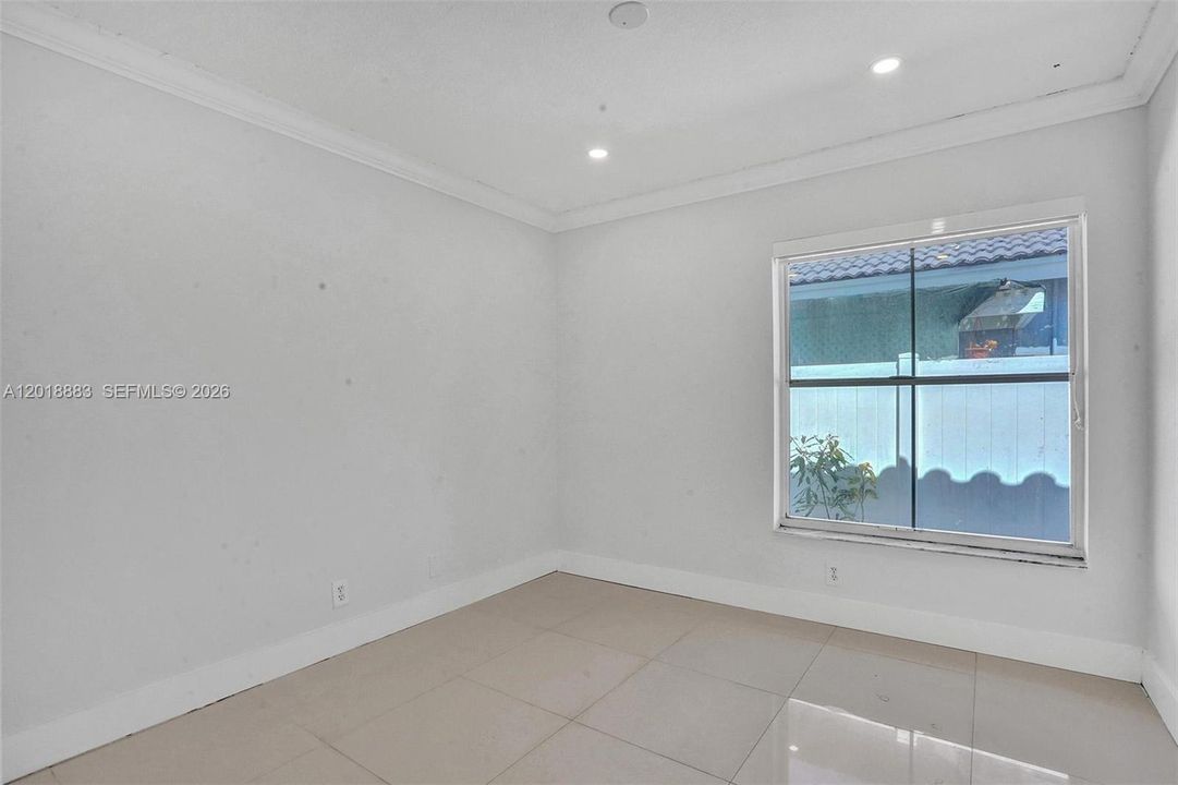 For Sale: $630,000 (4 beds, 2 baths, 1667 Square Feet)