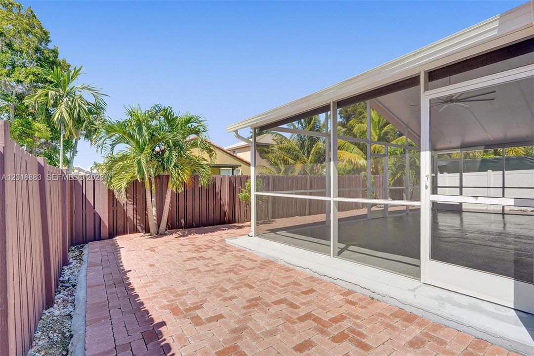 For Sale: $630,000 (4 beds, 2 baths, 1667 Square Feet)
