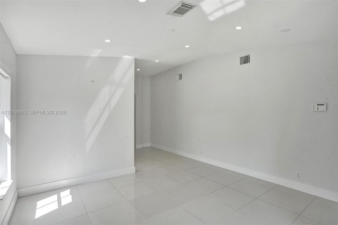 For Sale: $630,000 (4 beds, 2 baths, 1667 Square Feet)
